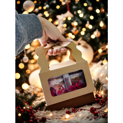 Cutie kraft cu manere,  tag si panglica de Craciun